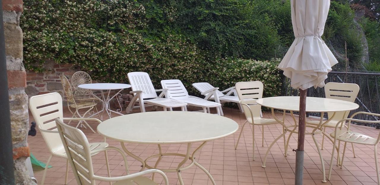 La Vigna Del Parroco Apartment Verduno ภายนอก รูปภาพ