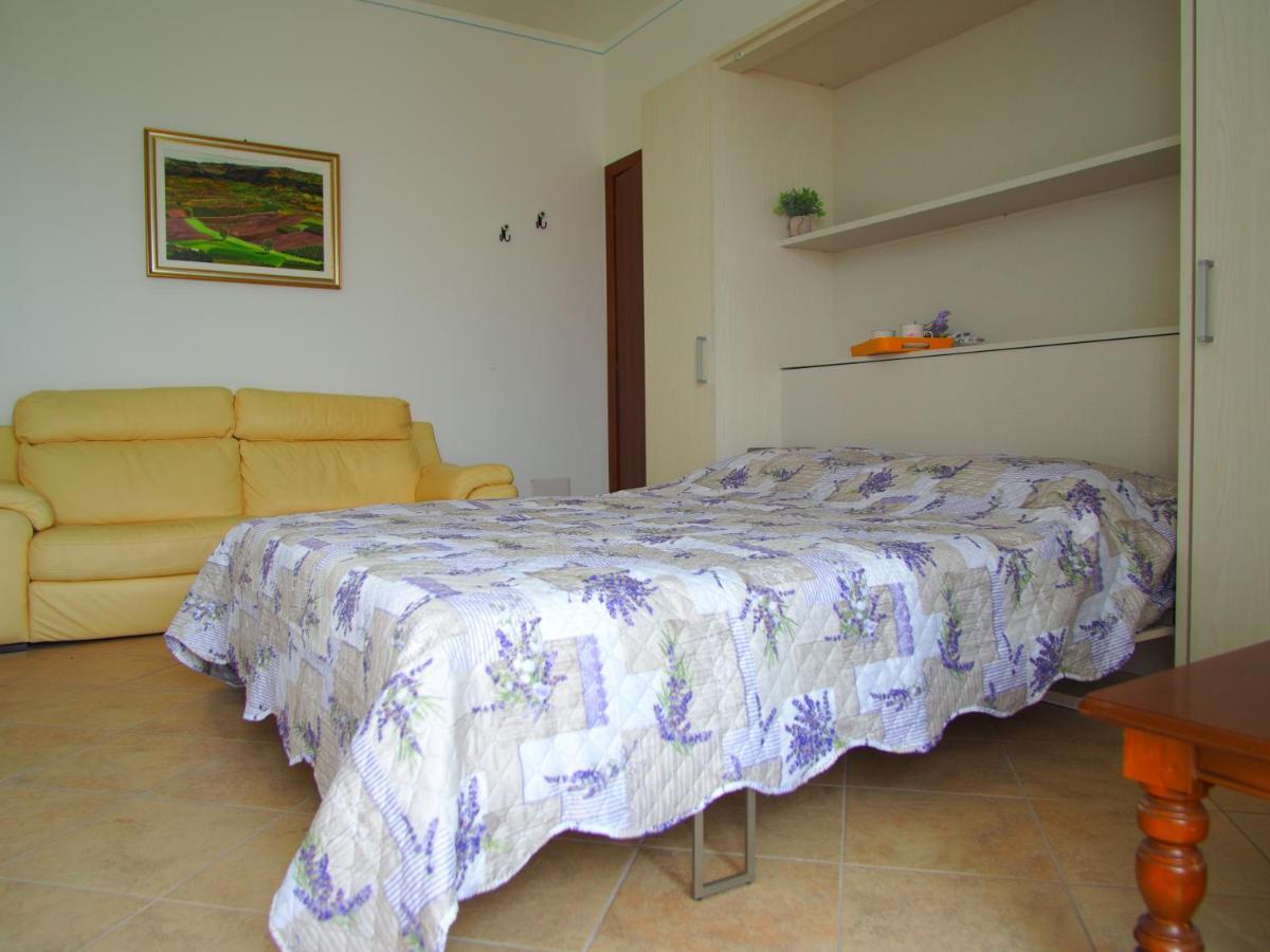 La Vigna Del Parroco Apartment Verduno ภายนอก รูปภาพ
