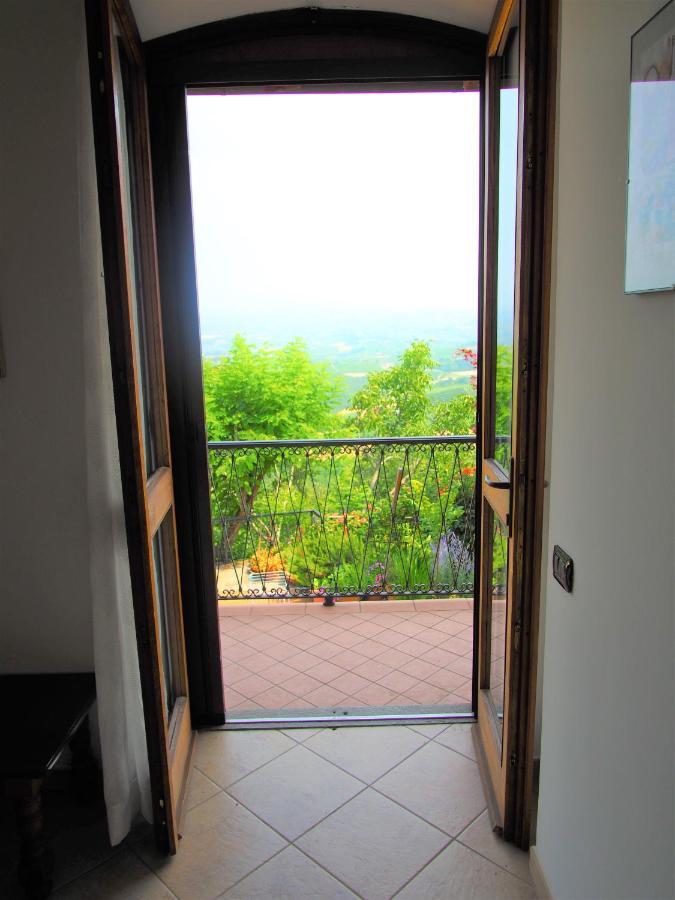 La Vigna Del Parroco Apartment Verduno ภายนอก รูปภาพ